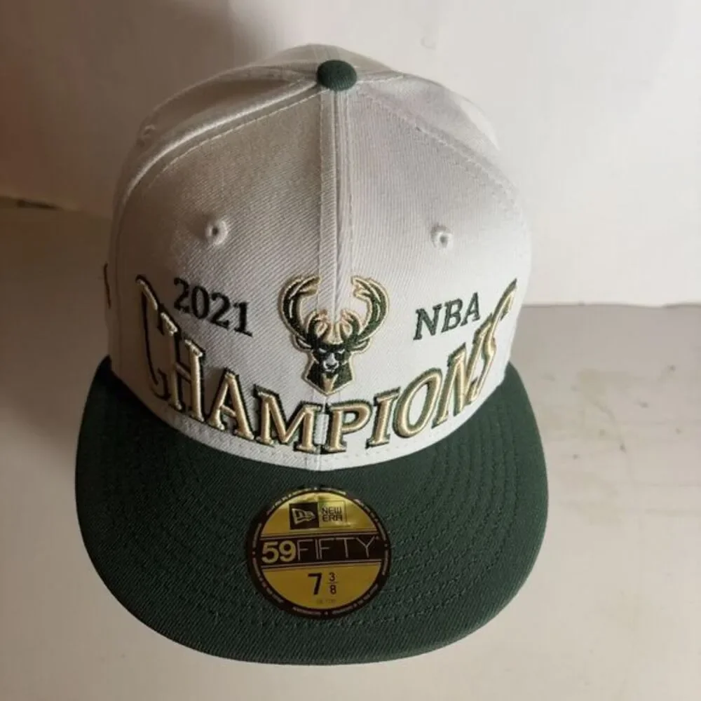 New‎ Era 59FIFTY Milwaukee Bucks 2021 NBA Champions Fitted Hat NEW 7 3/8